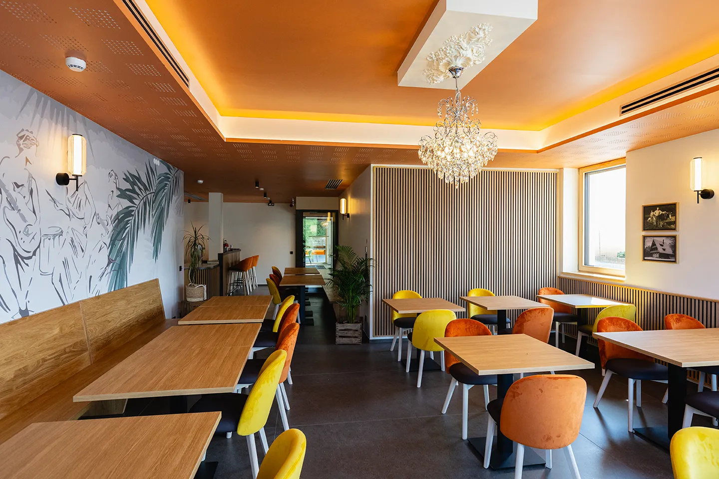 Vue intérieure de la brasserie